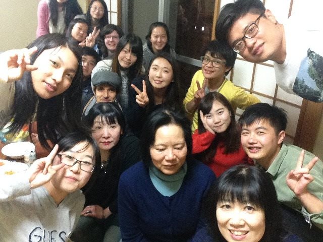 Gruppenbild! Kato-sensei hat den Selfie-stick für sich entdeckt :D