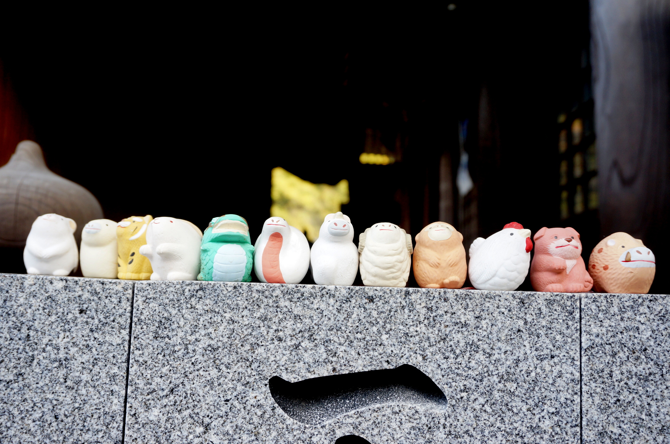 Figuren der zwölf chinesischen Tierkreiszeichen.