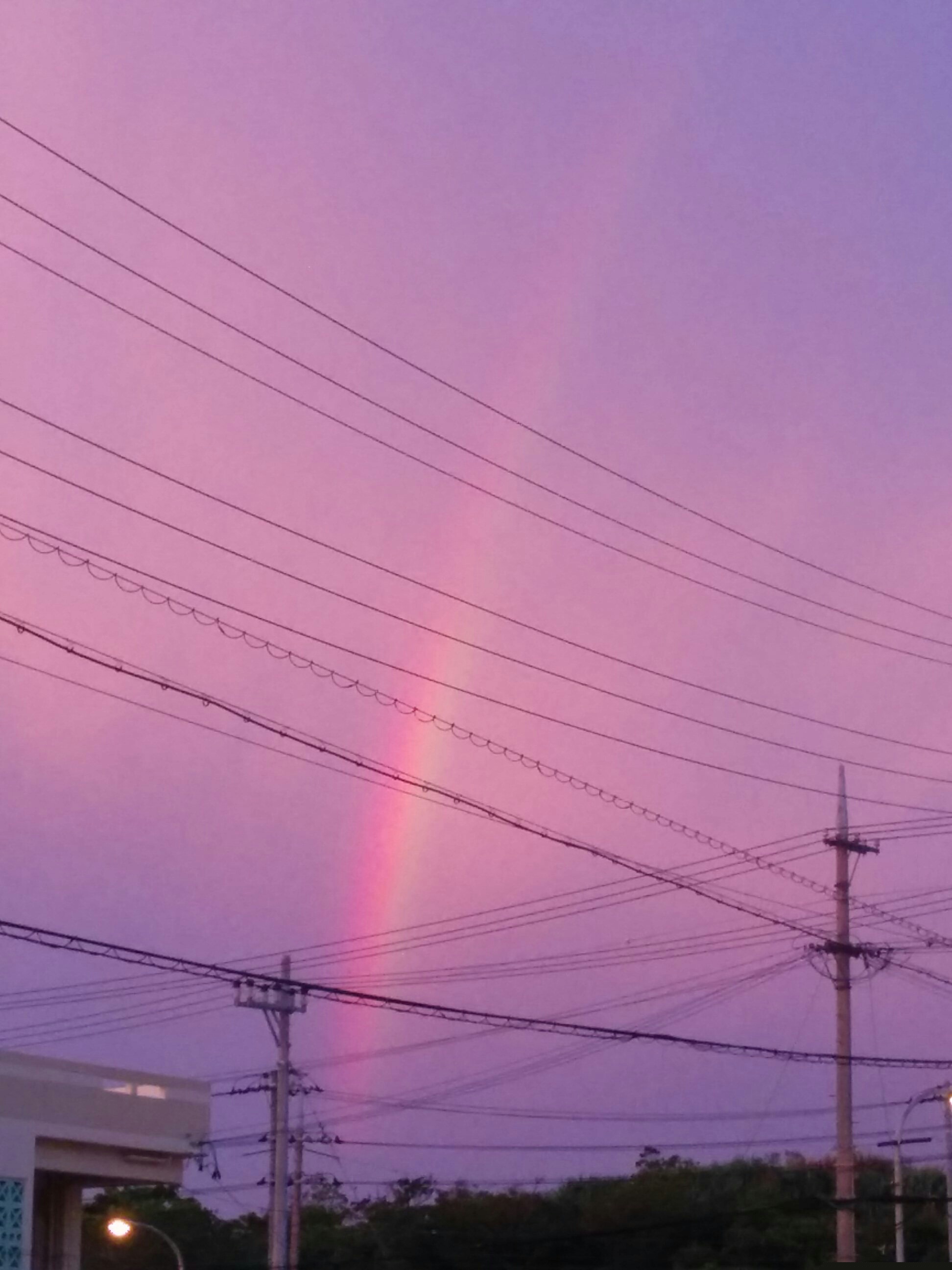 Am Tag des Drehs konnte man draußen einen Regenbogen bestaunen!^^