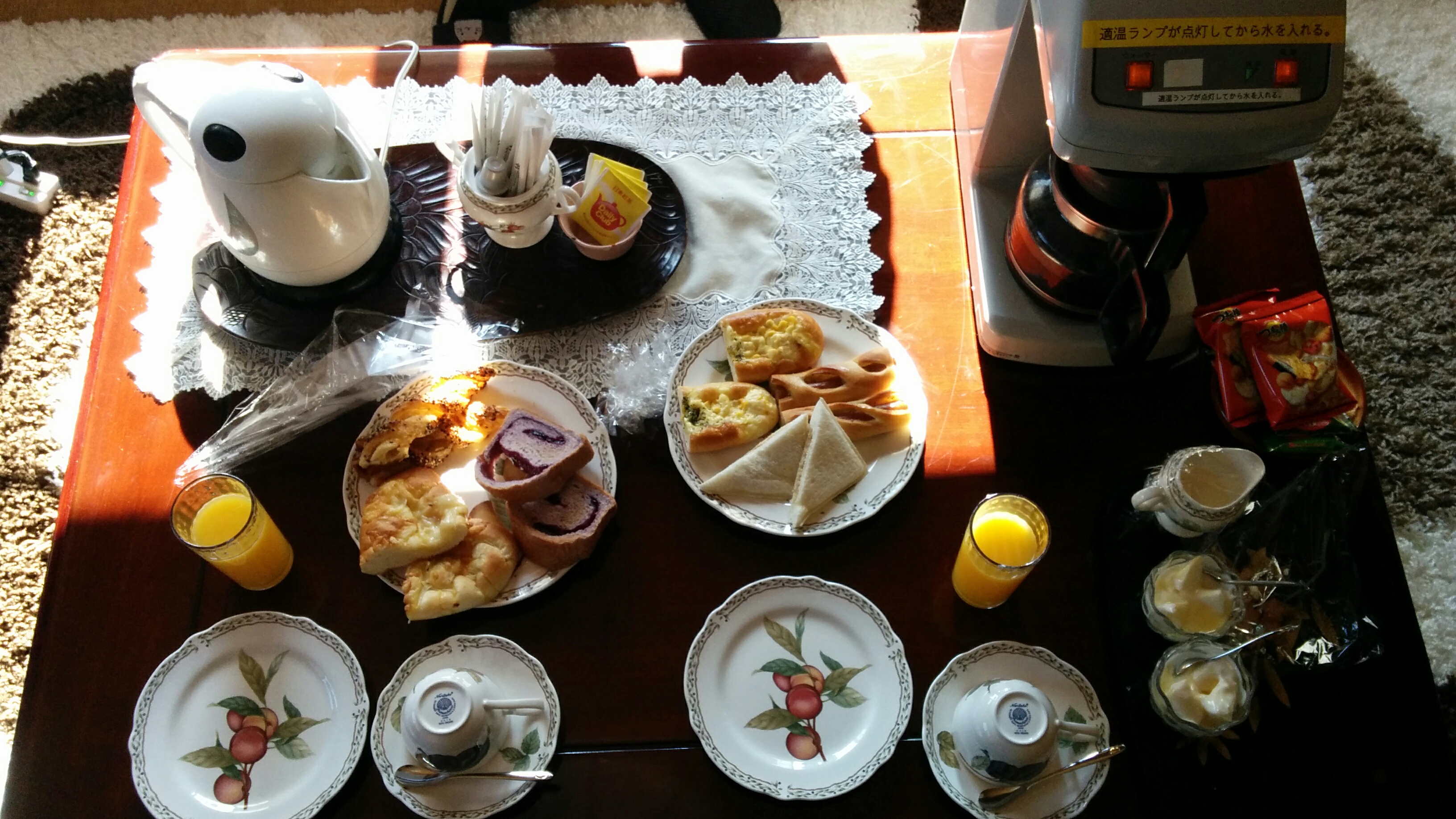 So sah das Frühstück ungefähr jeden Tag aus. Zu viel!