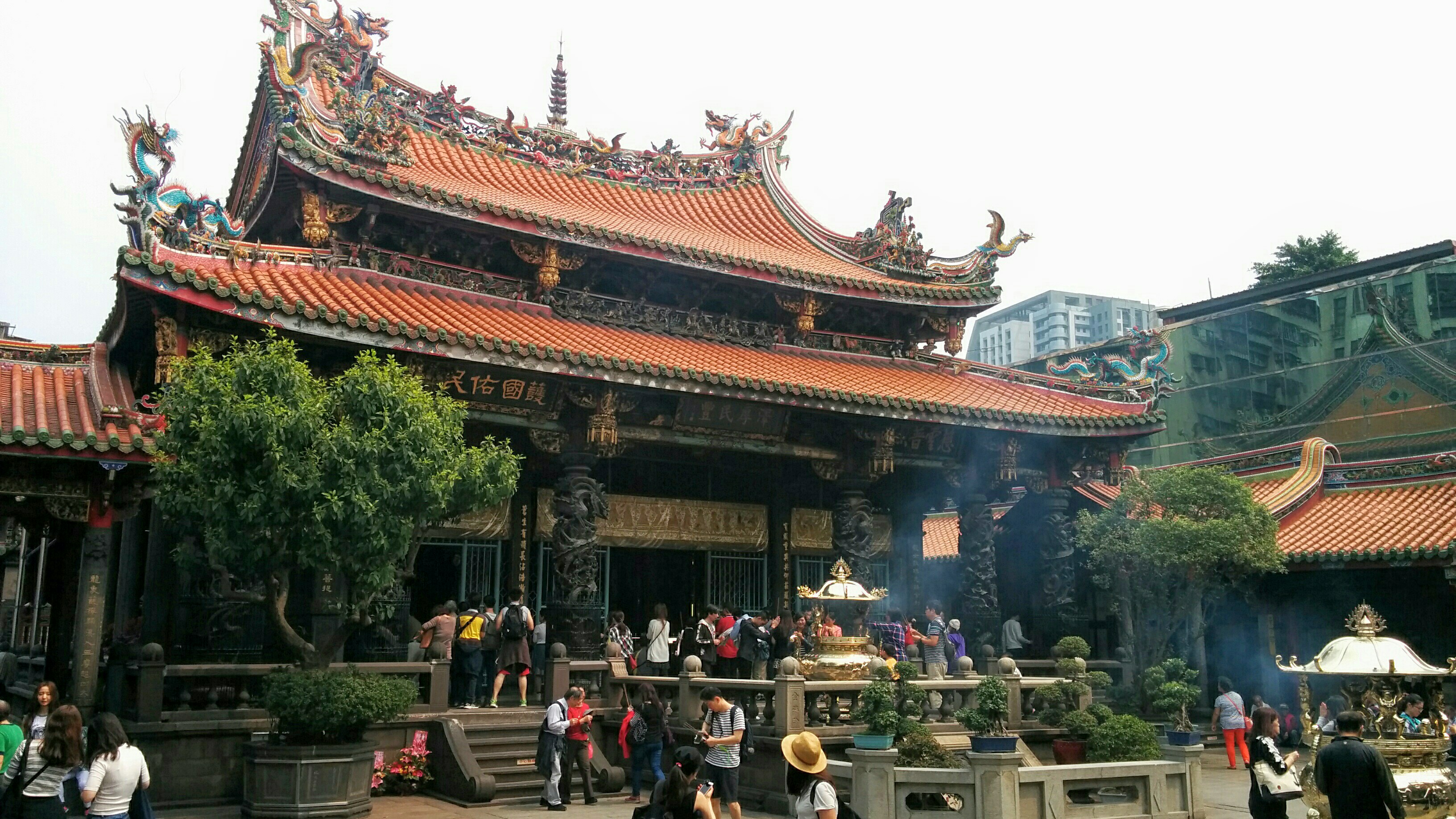 Tempel 2.